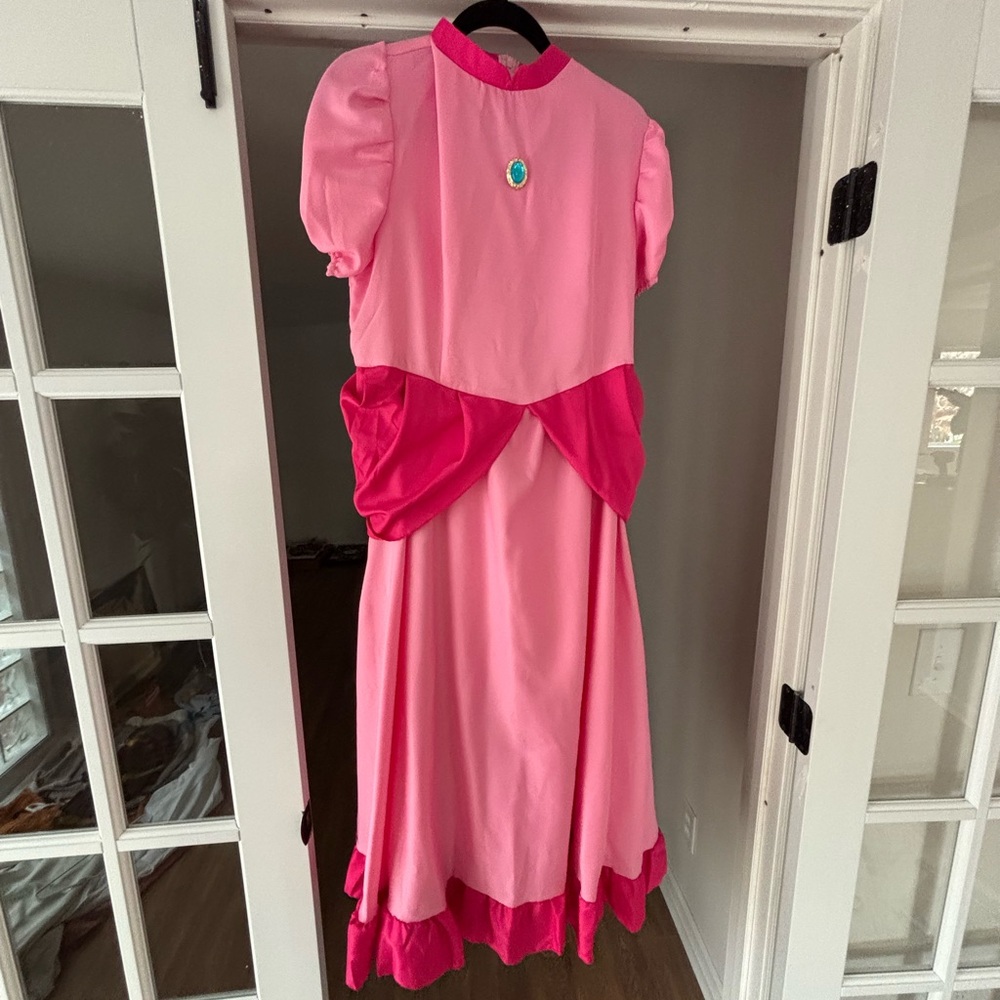 Princess Peach Costume